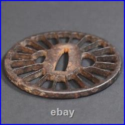 Authentic Japanese TSUBA KYO SUKASHI MUM FLOWER withNBTHK TOKUBETSU KICHO