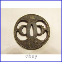 Japanese sword Large iron tsuba with a hollyhock crest on it. Antique original