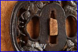 Tsuba Antique Japanese Sword Parts Shoami Iron Ground Ground Ivy Design Samurai Tsuba Antique Japanese Sword Parts Shoami Iron Ground Ground Ivy Design Samurai