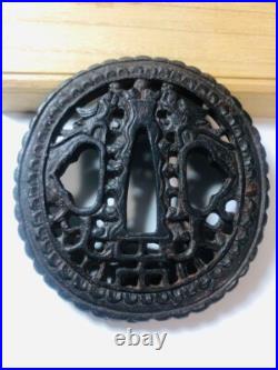 Tsuba Japanese Sword Guard of Iron Edo Period Antique From JAPAN High quality JP Tsuba Japanese Sword Guard of Iron Edo Period Antique From JAPAN High quality JP